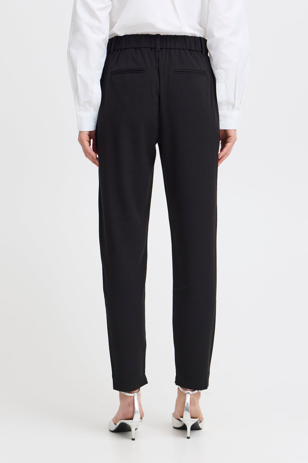 VELLORA KNITWEAR Danta Slim Leg Tailored Trousers - Short / Petite