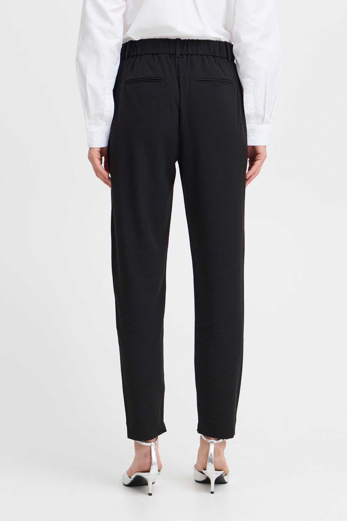 VELLORA KNITWEAR Danta Slim Leg Tailored Trousers - Short / Petite