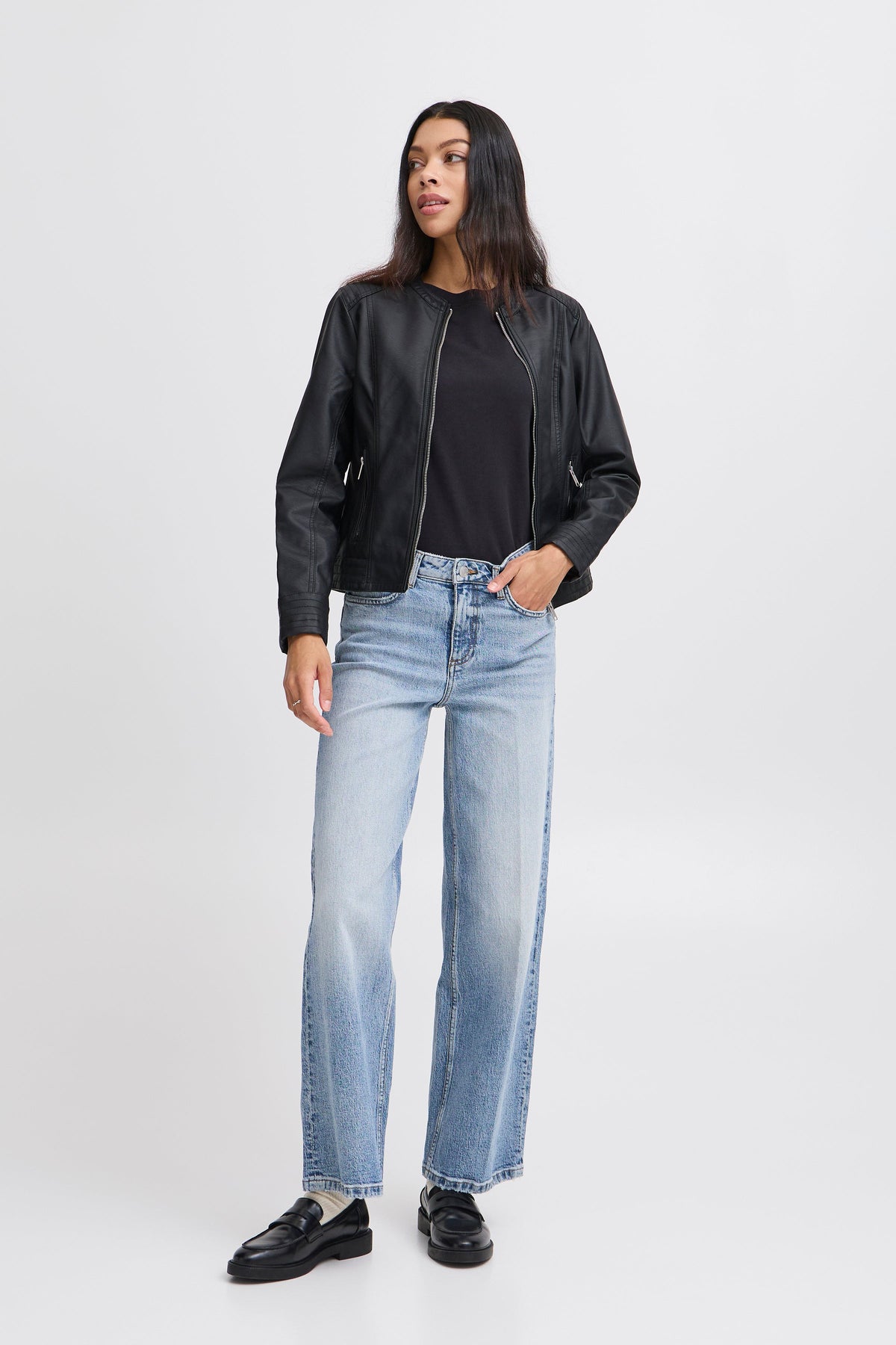 VELLORA KNITWEAR Acom Faux Leather Jacket