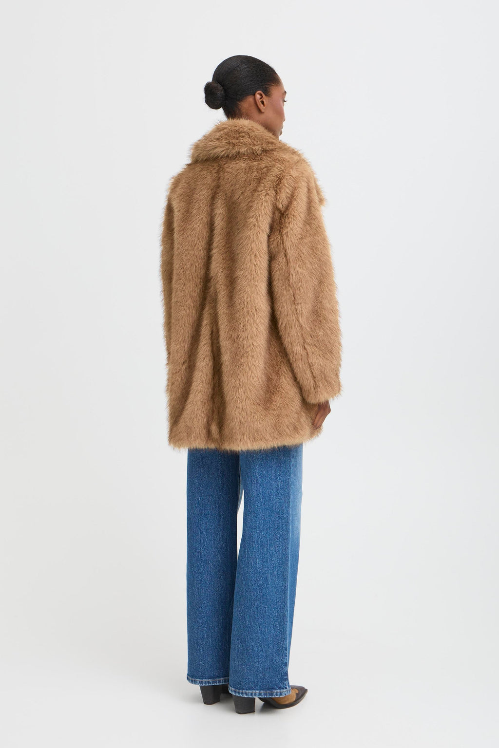 VELLORA KNITWEAR Akaja Faux Fur Coat