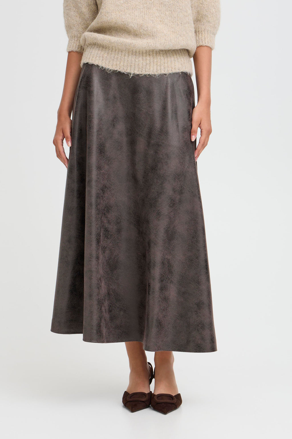 VELLORA KNITWEAR Dimion Faux Leather Midi Skirt