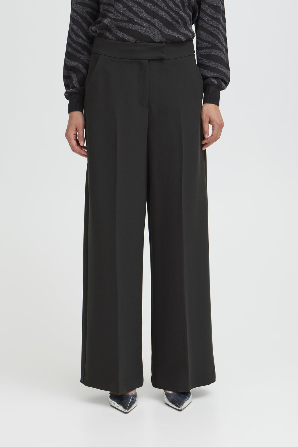 VELLORA KNITWEAR Denoa Wide Leg Trousers