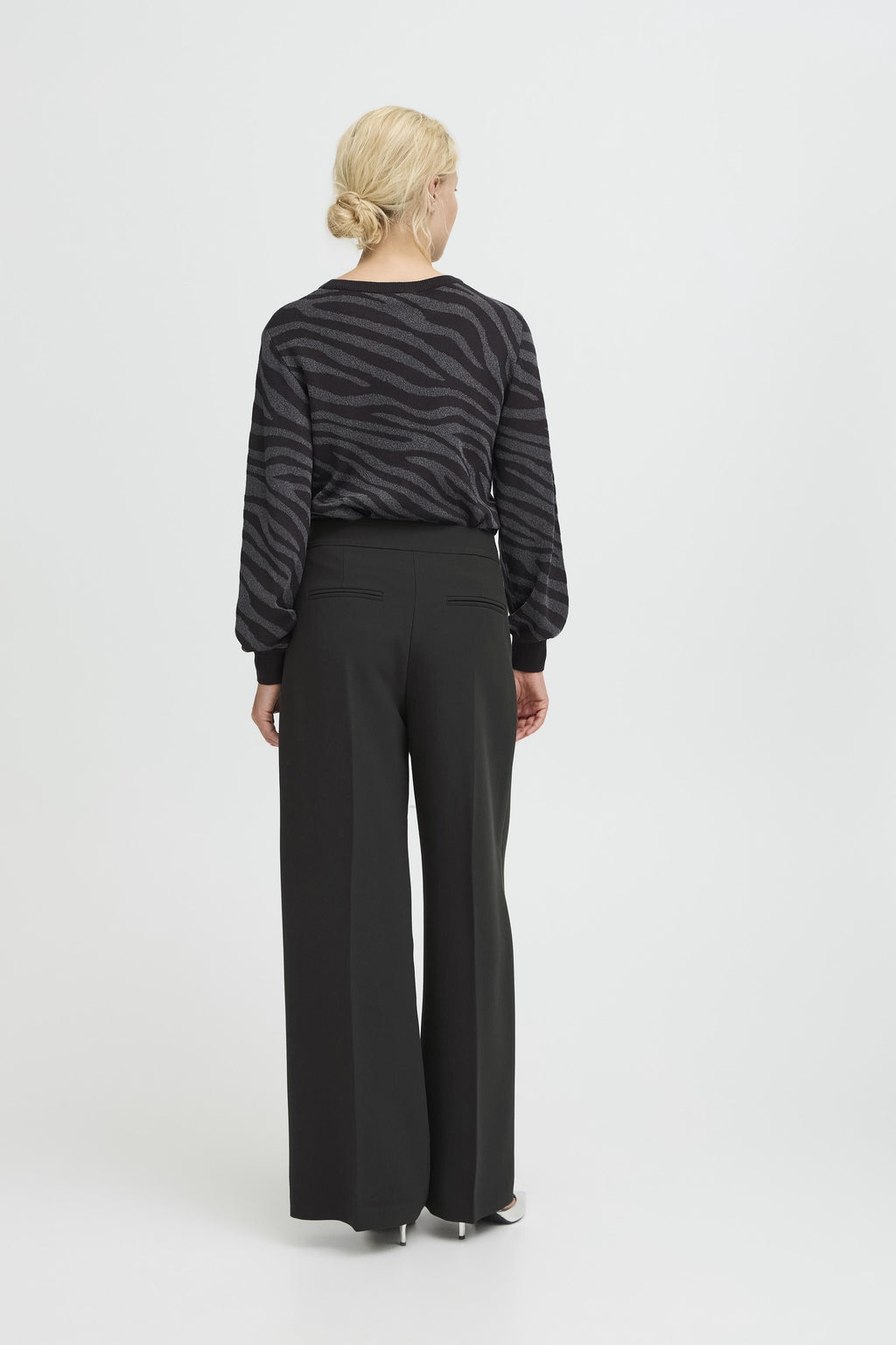 VELLORA KNITWEAR Denoa Wide Leg Trousers