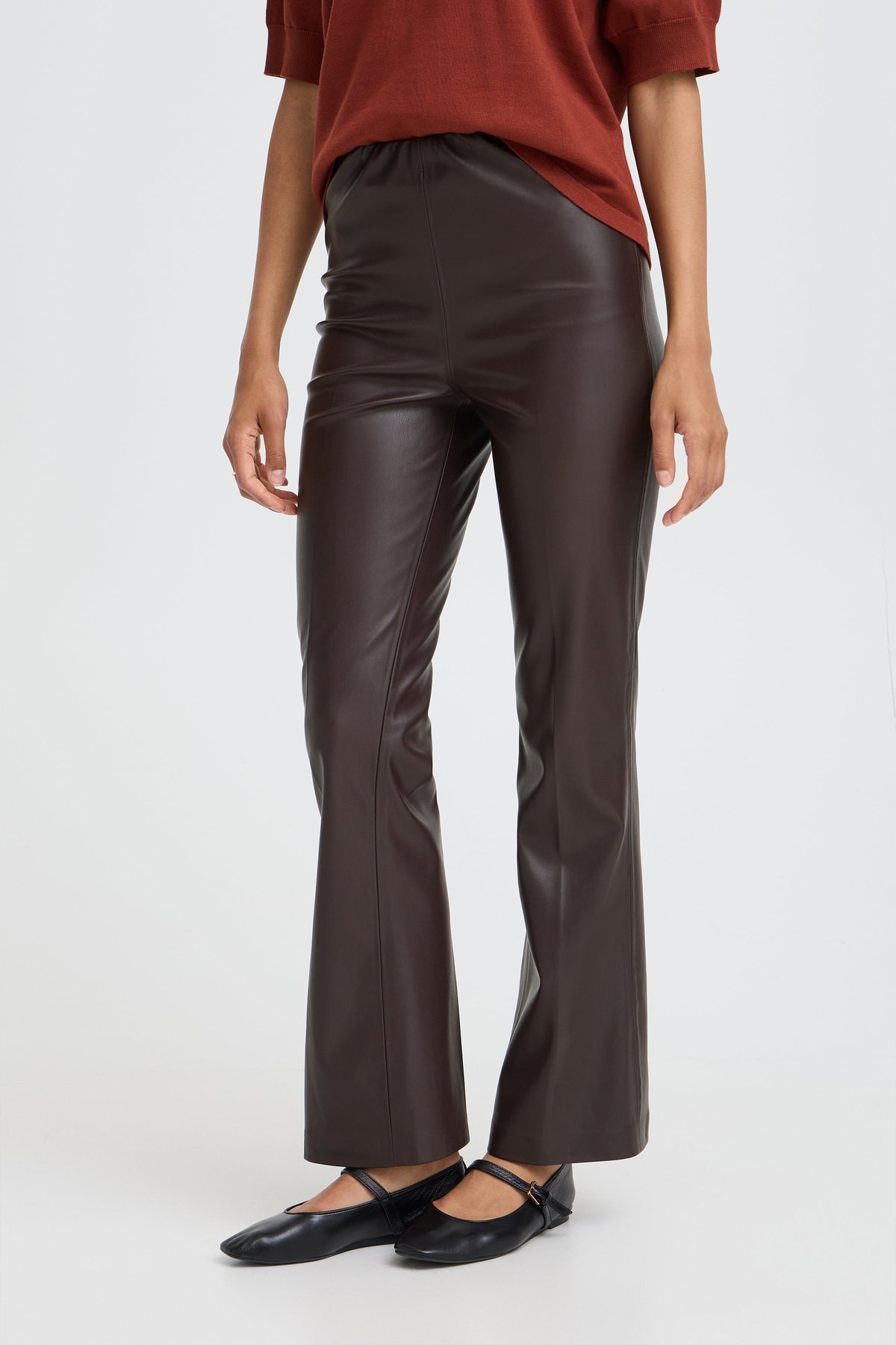 VELLORA KNITWEAR Daja Flare Faux Leather Pants – Brown